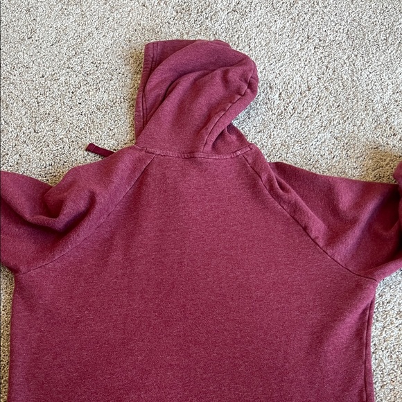Under Armour Hoodies in Burgundy, Gray, and Olive EUC Men’s Small - Picture 13 of 13
